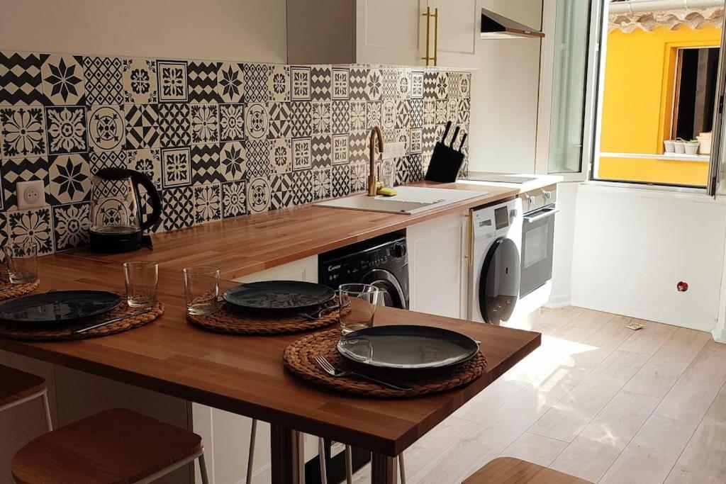 En Plein Centre Au Pied Des Musees Apartment Grasse